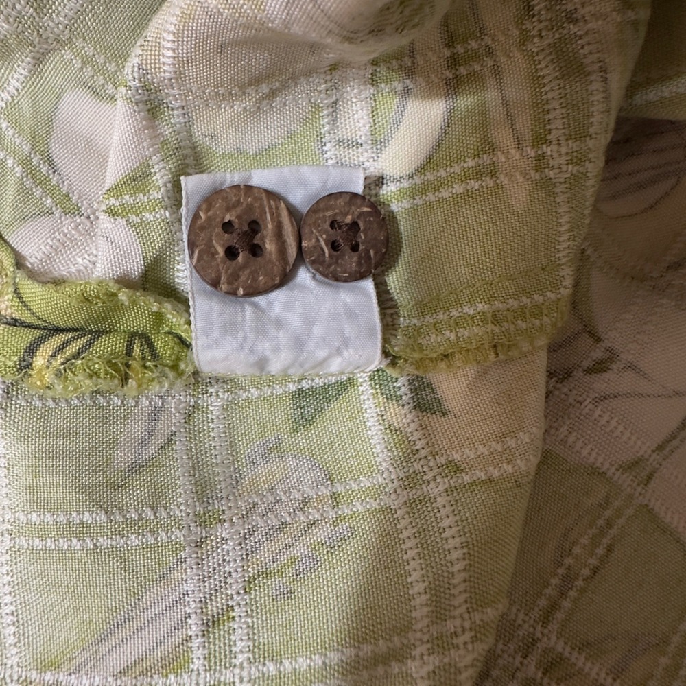 Tommy Bahama Silk Shirt Green Guitar Floral Hawaiian Short Sleeve‎ Button Up XL - Picture 5 of 5